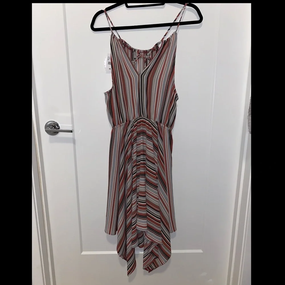 Soprano Striped Dress - Picture 5 of 6